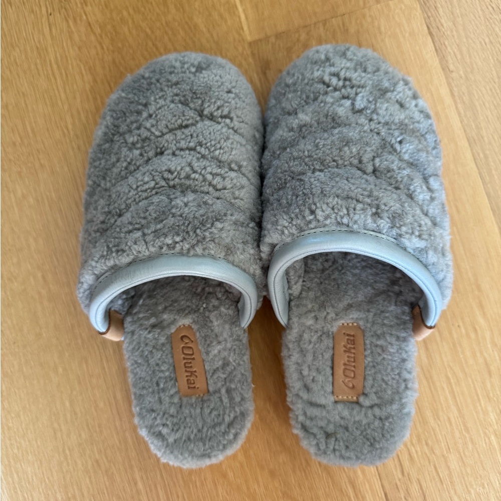OluKai Plush Slippers
